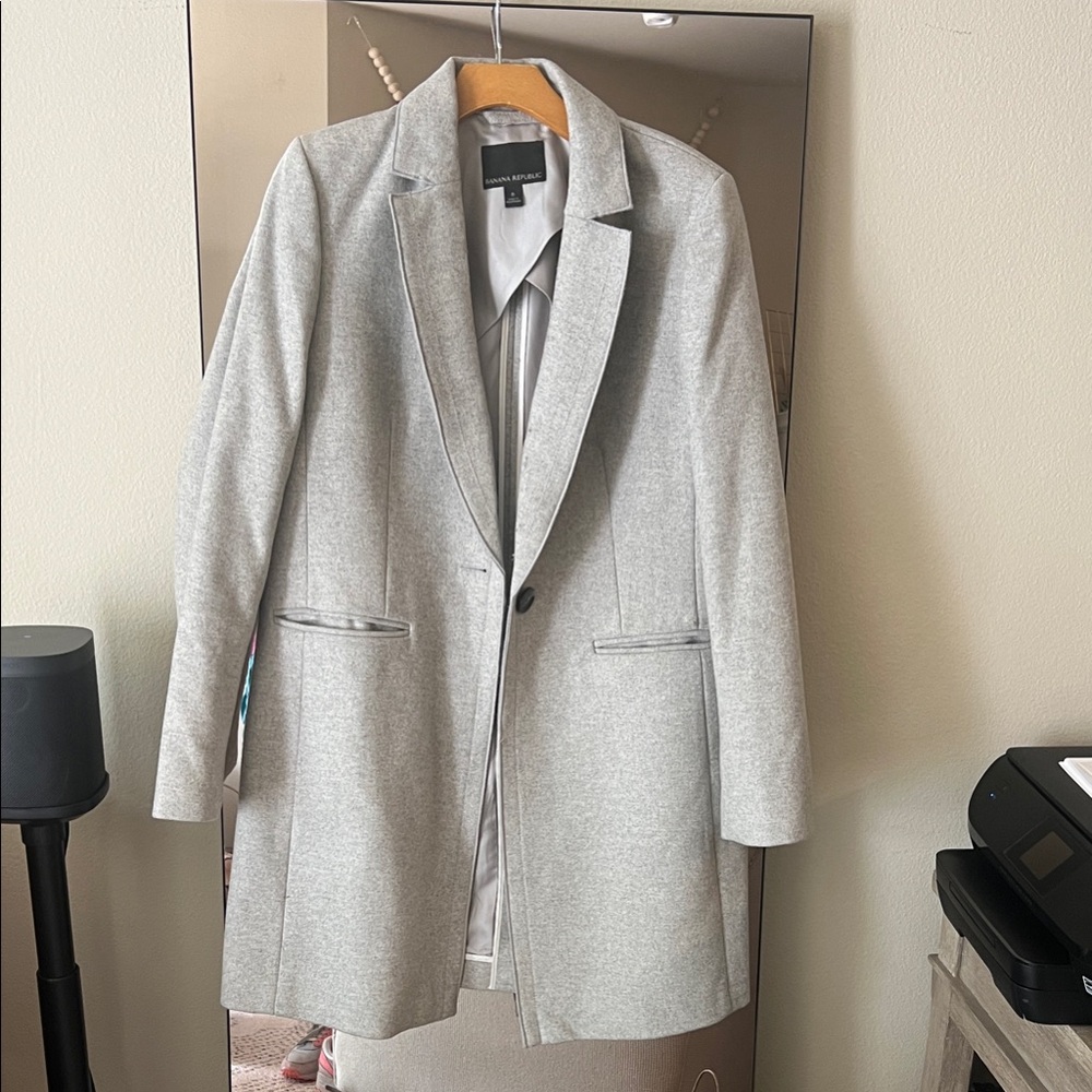 Banana Republic Light Gray Wool-Blend Single-Button Long Blazer